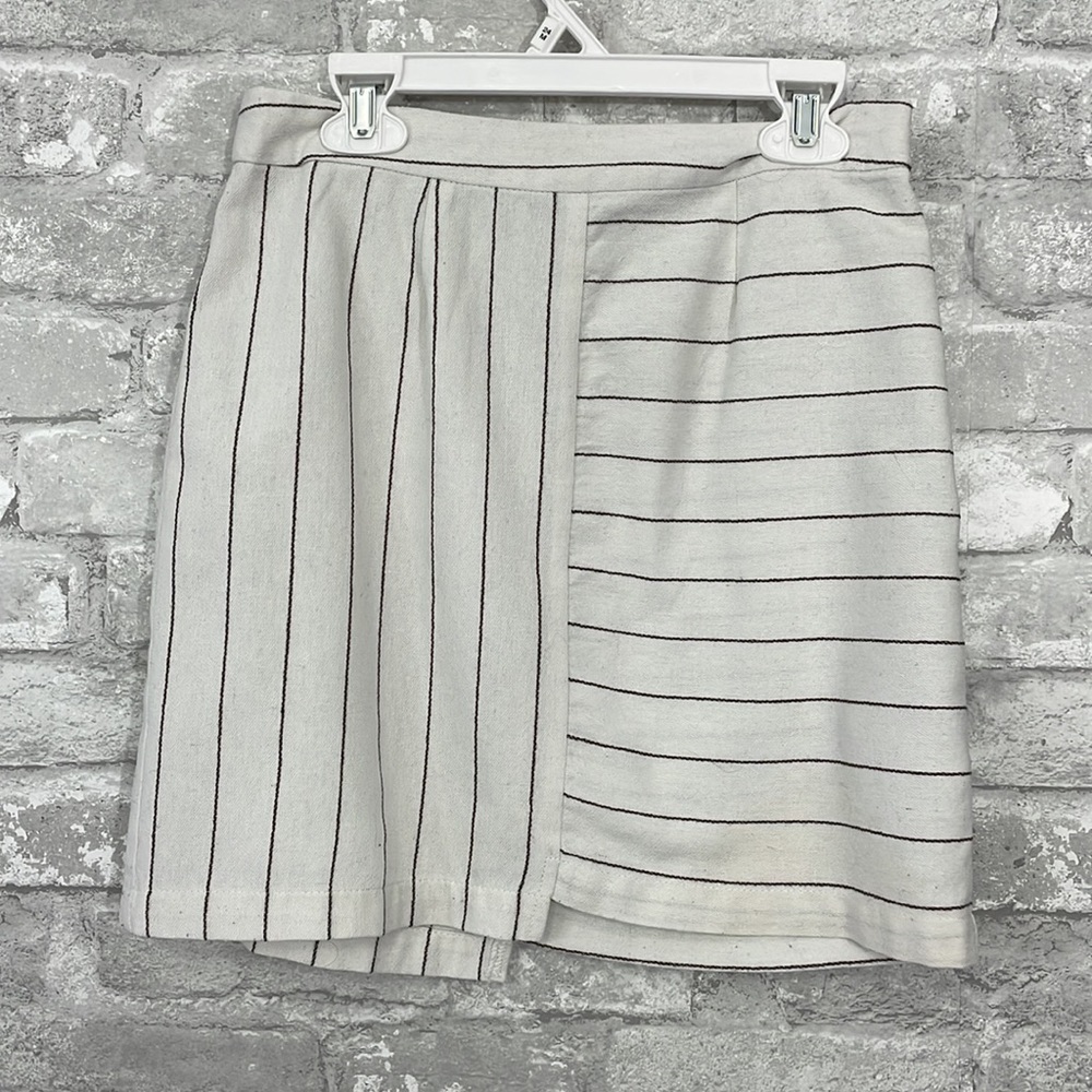 Urban Outfitters Contrast Striped Mini Skirt - Picture 2 of 7